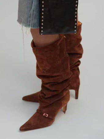 スエードニーハイブーツ、ポインテッドトゥ、バックルディテール、ミッドヒール、膝丈ブーツ