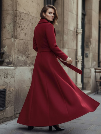 ショールカラーとダブルブレストのウール製ベルト付きマキシコート（レディース 2025年）