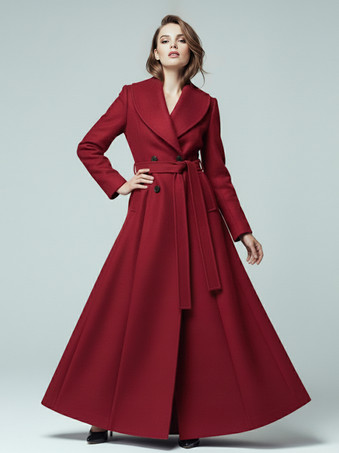 ワインレッド ショールカラーとダブルブレストのウール製ベルト付きマキシコート（レディース 2025年）