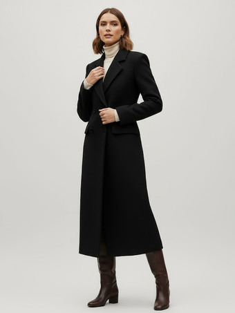 ブラック ノッチラペルとフラップポケット付きウールダブルブレストロングコート（レディース）2025