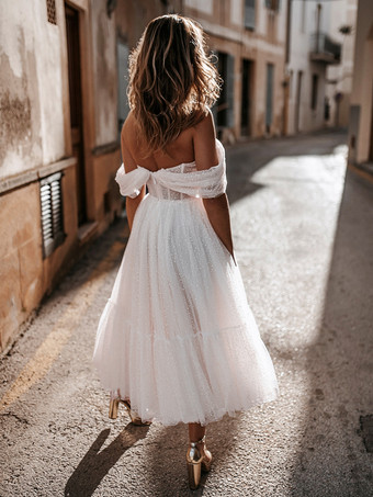 ショートウェディングドレス ティーレングス スウィートハートネック ノースリーブ Aライン ナチュラルウエスト チュール ショートブライダルドレス