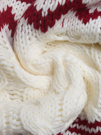 2025年のクリスマスにぴったりのケーブルニットフェアアイルセーター