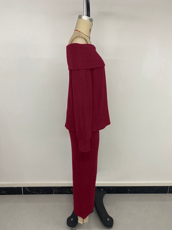 2025年レディース向け、バーガンディリブニットセット（オフショルダートップス＆マキシスカート）