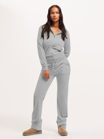 ベロア素材のトラックスーツセット（ジップアップパーカー＆パンツ）レディース 2025