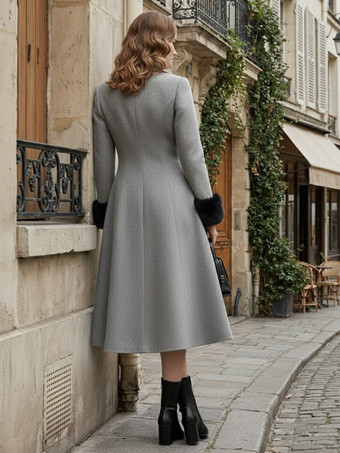 ウール混ダブルブレストミディ丈フレアコート（ブラックフェイクファーカフス付き）レディース 2025