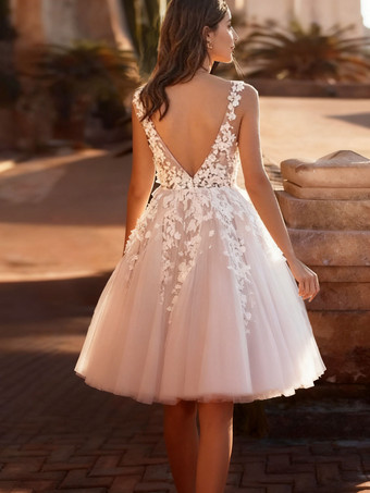 ショート丈ウェディングドレス 膝丈 Vネック ノースリーブ Aライン ナチュラルウエスト チュール ブライダルドレス