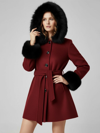 ワインレッド ベルト付きウール混フード付きコート（ブラックフェイクファーカフス付き）レディース 2025