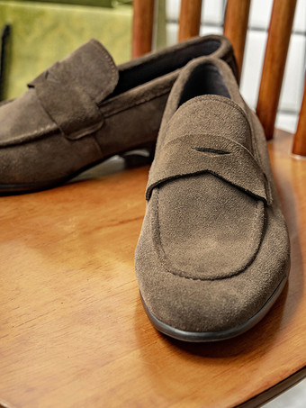 Wildleder-Penny-Loafer mit runder Zehenpartie Slipper zum Hineinschlüpfen elegante Schuhe für Herren