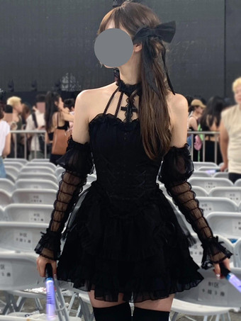 ゴシックブラックロリータドレスマルチレイヤーフリルホルターゴシックドレス