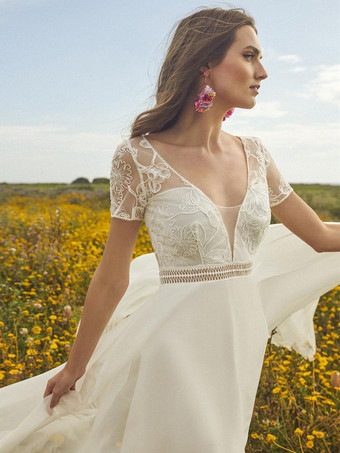 ボヘミアンウェディングドレス レースサッシュ Aライン トレーン付き ナチュラルウエスト ジッパー 半袖 Vネック アイボリー