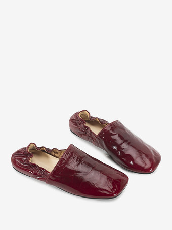 バーガンディ バレエフラット 本革 スクエアトゥ スリッポン フラットシューズ
