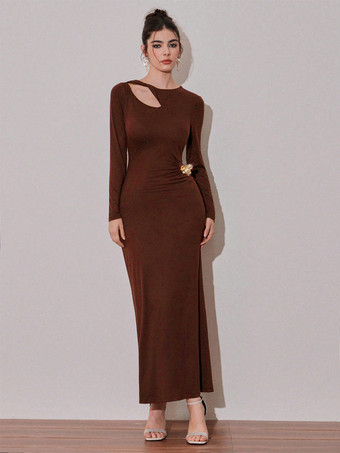 ゴールドメタルアクセント付きサイドカットアウトルーシュマキシパーティードレス（レディース 2026年）