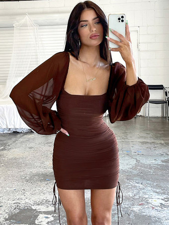 Mini abito aderente con scollo quadrato maniche a lanterna trasparenti e arricciature per donna 2026