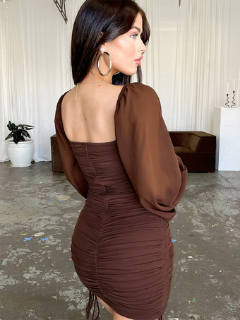 Mini abito aderente con scollo quadrato maniche a lanterna trasparenti e arricciature per donna 2026