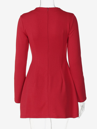 Mini abito aderente minimalista a maniche lunghe per donna 2026