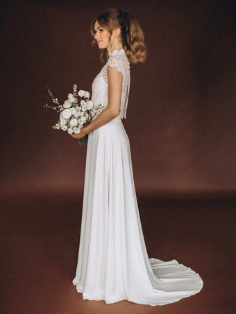 ホワイトスリーピースウェディングドレス シフォンレース イリュージョンネックライン ツーピース トレーン付き バックレス 半袖 ロング ホワイト