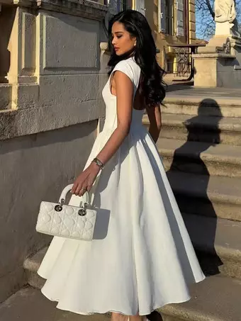 Denio ミドル丈　ドレス　ワンピース ミディ丈ワンピースでエレガントなスタイルを演出！2026年のトレンド