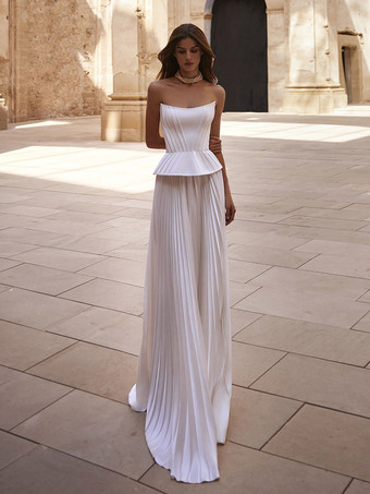 ホワイトシンプルなウェディングドレス サテン生地 デザインネックライン ノースリーブ プリーツ Aライン ブライダルガウン