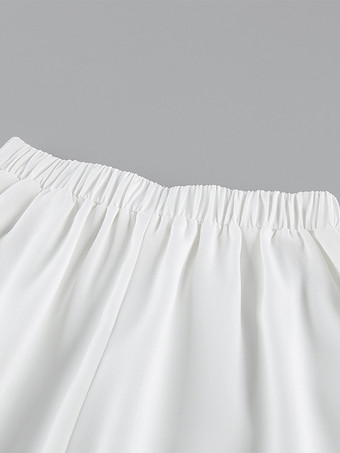 Vネックのラップトップスとハイウエストロングスカートのツーピースセット（レディース 2026年）