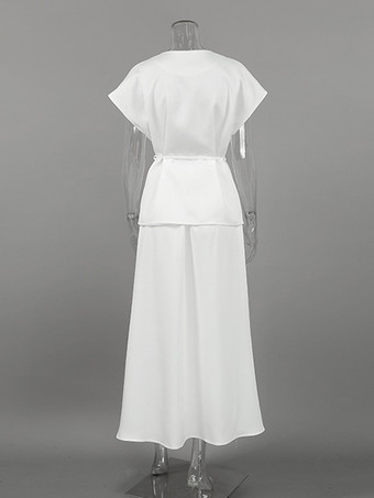 Vネックのラップトップスとハイウエストロングスカートのツーピースセット（レディース 2026年）