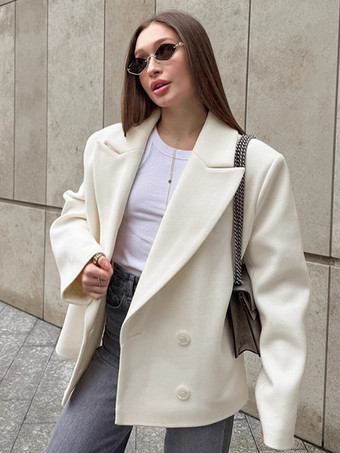 クリーム色のノッチドラペルレディースブレザー - オーバーサイズシングルブレストジャケット - 落ち着いたミニマリストストリートカジュアル春コーデ 2026