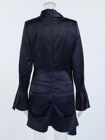 ネイビーブルーのサテンミニドレス（レディース） - エレガントなギャザー入りスタンドカラー、フレアスリーブ - 2026年春のカクテルパーティーに最適