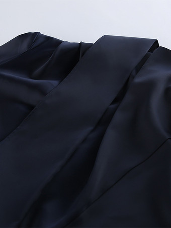 ネイビーブルーのサテンミニドレス（レディース） - エレガントなギャザー入りスタンドカラー、フレアスリーブ - 2026年春のカクテルパーティーに最適