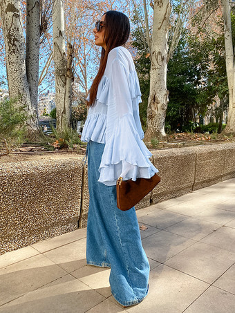 ティアードフリルライトブルーレディースブラウス - エレガントなハイネックベルスリーブトップス - ボヘミアンシックビーチウェア 2026