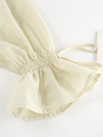 フリルシャツとショートパンツのツーピースセット（レディース） - クリーム色のボヘミアン風フレアスリーブ、フロントタイ - 夏のビーチバケーション衣装 2026