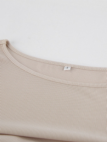 ベージュのリブ編みレディース長袖トップス - シックなギャザー入りフロントフレアスリーブスリムフィット - ミニマリストベーシックスプリングカジュアルストリートウェア2026