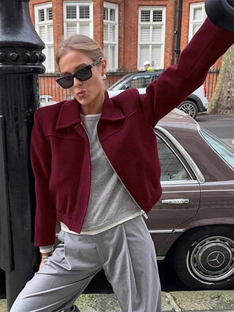 バーガンディレッドのレディースクロップドジャケット - シックなターンカラー、ジップアップ、伸縮性のある裾 - 2026年春のカジュアルストリートウェア