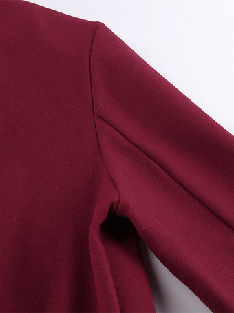 バーガンディレッドのレディースクロップドジャケット - シックなターンカラー、ジップアップ、伸縮性のある裾 - 2026年春のカジュアルストリートウェア