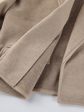 オートミールカラーのワイドラペルレディースショートブレザー - パッド入りショルダーボックスフィットジャケット - シックな春のストリートスタイル 2026