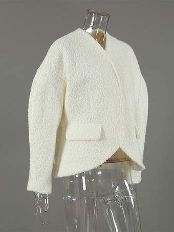 ホワイトブークレ素材のレディースショートジャケット - エレガントなVネック、パフスリーブ、スリムフィットのアウター - フレンチシックな春の装い 2026