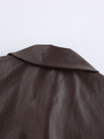 ブラウンのフェイクレザー製レディースクロップドジャケット - レトロなラペルボタンアップのボックスシルエットトップス - ストリートカジュアル春コーデ2026