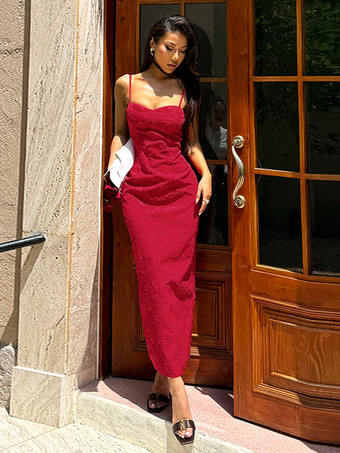 赤い花柄ジャカードマキシドレス（女性用） - ロマンチックなスリムフィットキャミドレス - 夏のデートナイトコーデ 2026