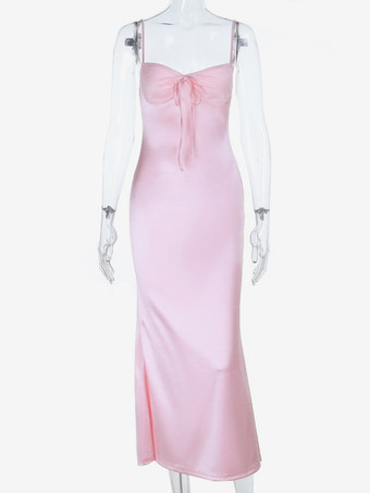 パステルピンクのコケットスリップドレス（女性用） - リボン付きミディ丈キャミソールガウン - 2026年春のデートナイトコーデ