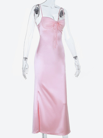 パステルピンクのコケットスリップドレス（女性用） - リボン付きミディ丈キャミソールガウン - 2026年春のデートナイトコーデ