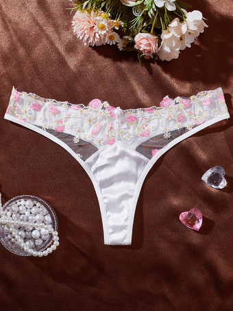 花柄プリントの透け感のある白いブラジャーとショーツのツーピースランジェリーセット