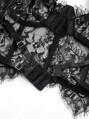 レースのフリル付きブラックのブラジャーとショーツのツーピースセット