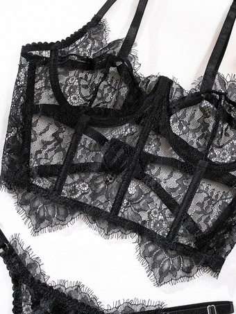 レースのフリル付きブラックのブラジャーとショーツのツーピースセット