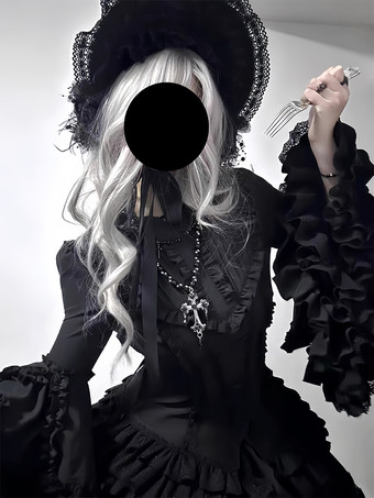 黒のゴシックロリータドレス、フリル付きトランペットスリーブ、長袖フリルロリータドレス