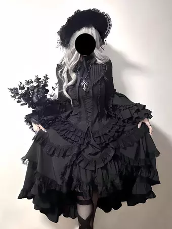 黒のゴシックロリータドレス、フリル付きトランペットスリーブ、長袖
