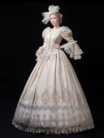 シャンパンカラーのヴィクトリアンロココ調ドレス、レーストリム、フレアスリーブ、花柄プリントのロングボールガウンドレス