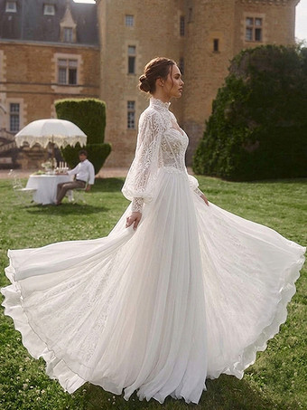 ツーピース ボヘミアン ウェディングドレス レースデザインのネックライン Aライン トレーン付き 機能的なボタン 長袖 ロング