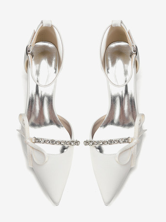 チャンキーヒールのブライダルシューズ、サテンのポインテッドトゥ、ラインストーン、リボン、アンクルストラップ付きウェディングシューズ