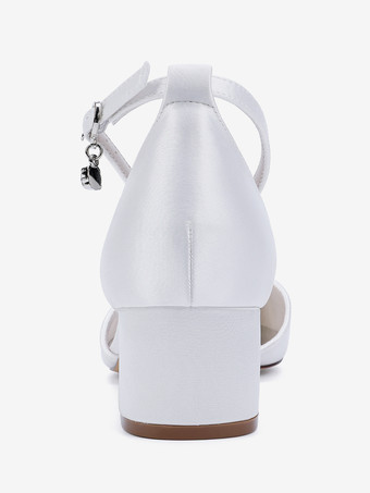 チャンキーヒールのブライダルシューズ、サテンのポインテッドトゥ、ラインストーン、リボン、アンクルストラップ付きウェディングシューズ