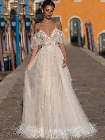 ボヘミアン風ウェディングドレス レース Aライン フロア丈 ナチュラルウエスト ファスナー付き 半袖 Vネック バニラクリーム