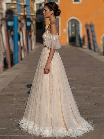 ボヘミアン風ウェディングドレス レース Aライン フロア丈 ナチュラルウエスト ファスナー付き 半袖 Vネック バニラクリーム