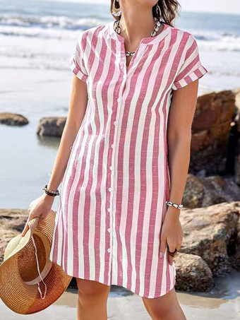ピンク縦ストライプ柄レディースシャツワンピース - 半袖ボタンダウンミディドレス - 夏のビーチバケーション2026